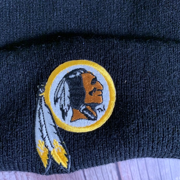 NWOT Washington Redskins logoed knit beanie hat - Picture 6 of 6
